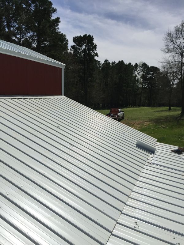 Barn Roof Installation in Ashland City, TN